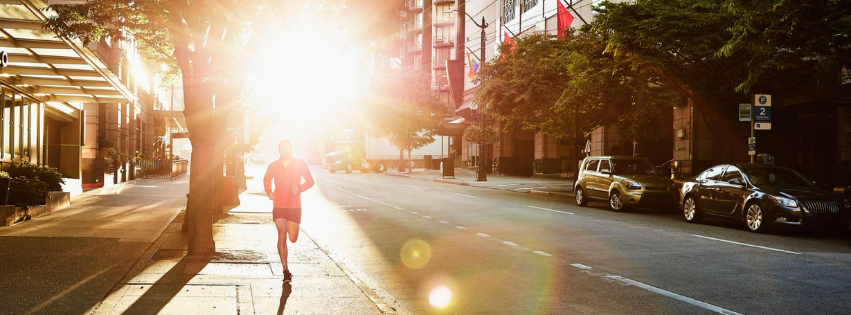 Running Alone vs Running With Others: Which One Fits Your Lifestyle?